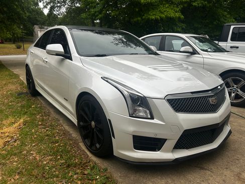 Used 2016 Cadillac ATS V w/ Luxury Package RWD image 2