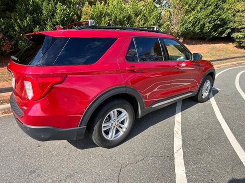 Used 2020 Ford Explorer XLT w/ Equipment Group 202A image 8