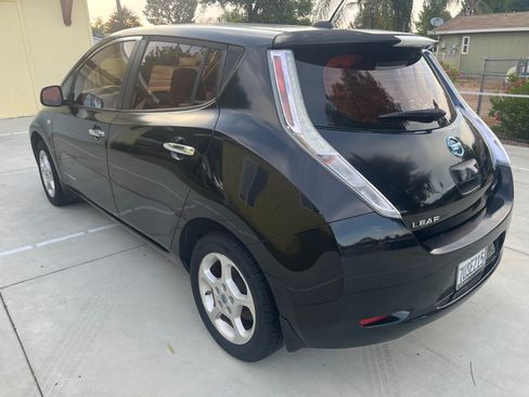 Used 2012 Nissan Leaf SL image 8