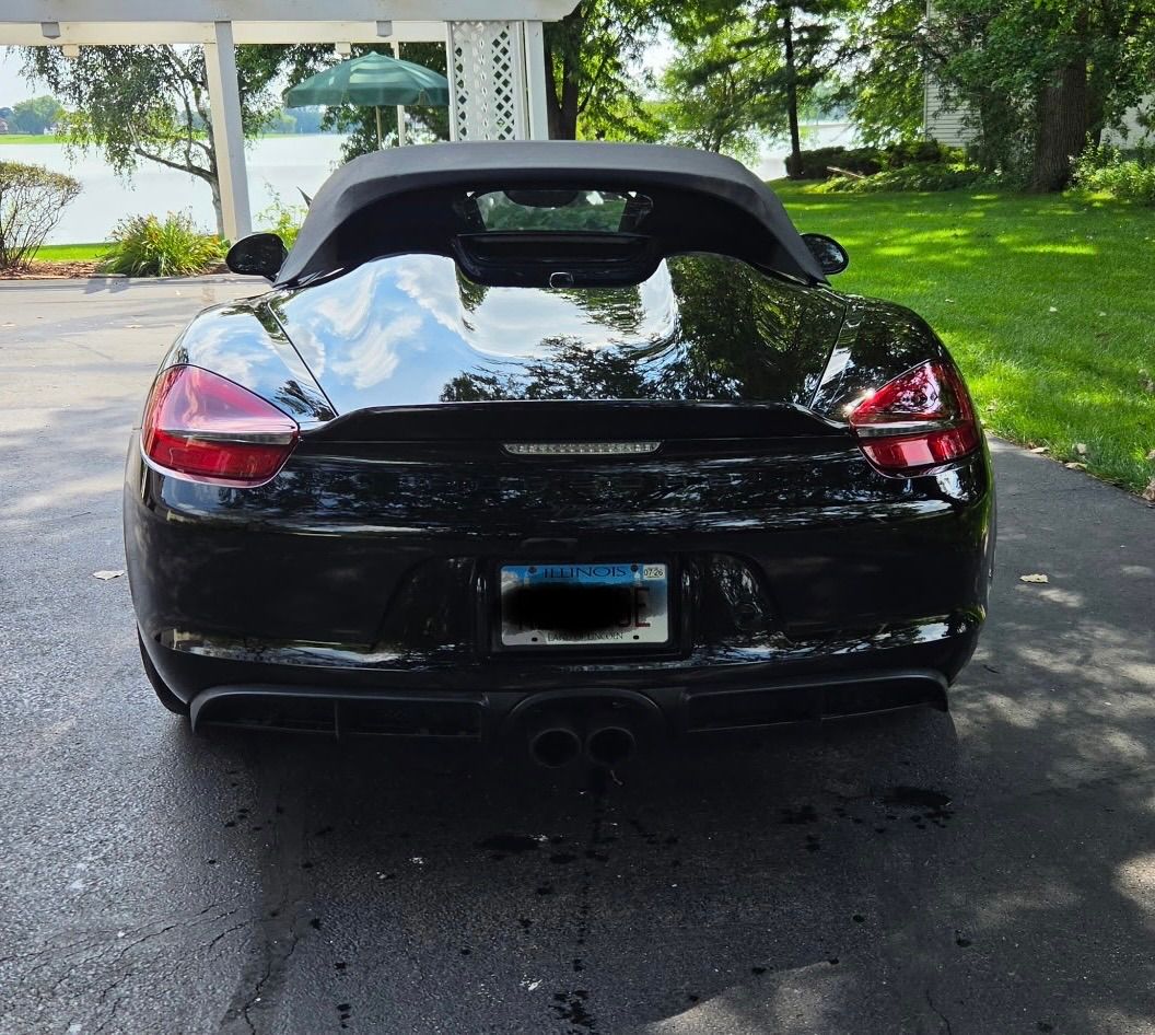 Used 2016 Porsche Boxster Spyder RWD image 9