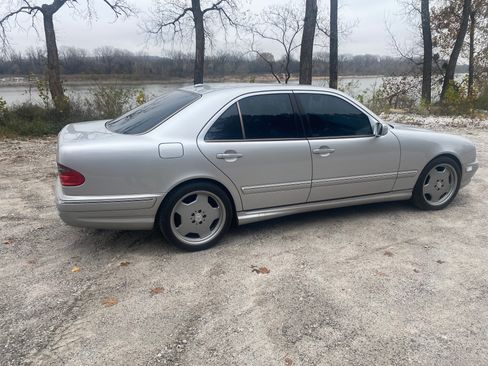 Used 2001 Mercedes-Benz E 55 AMG Sedan image 13