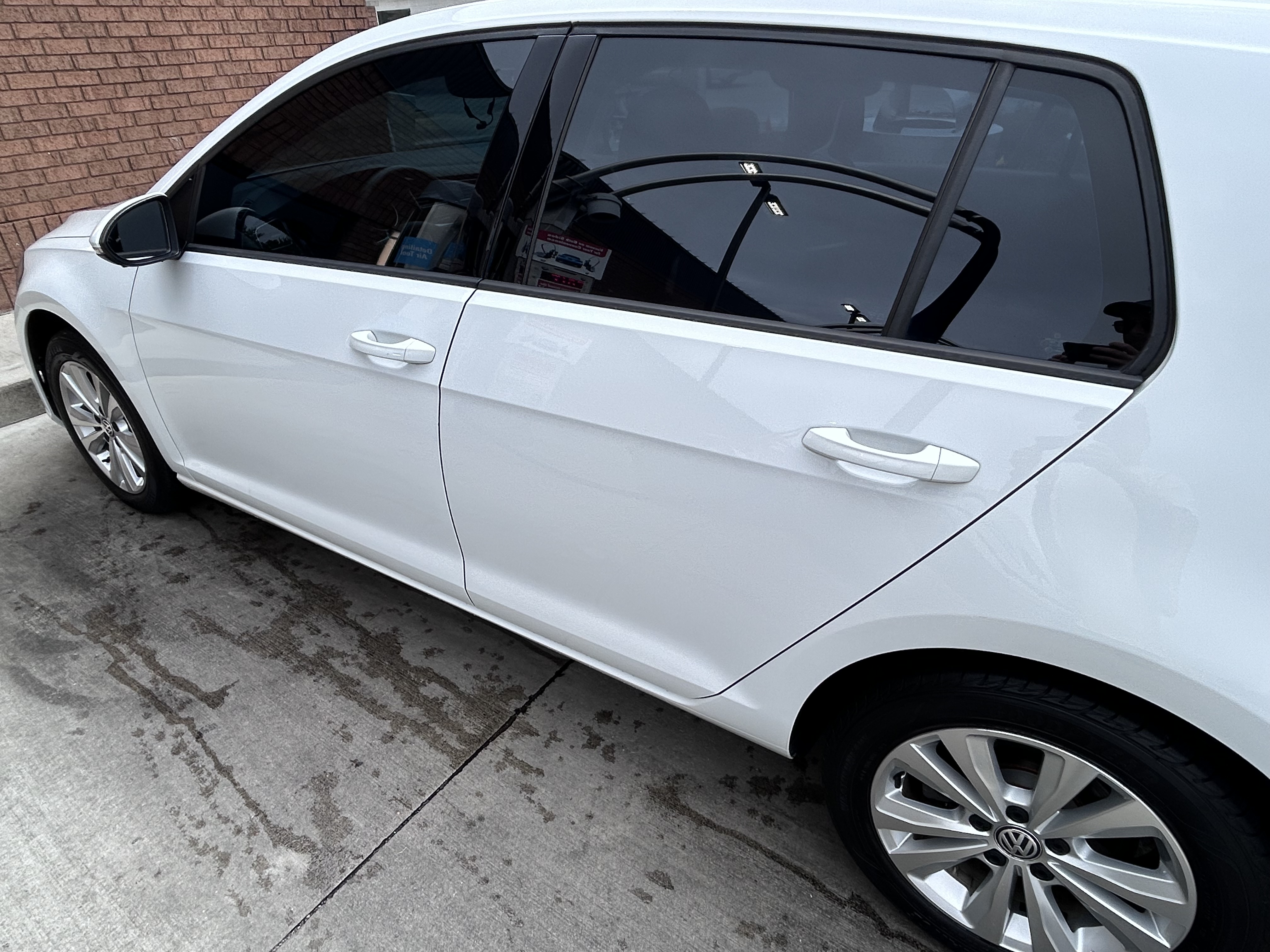 Used 2020 Volkswagen Golf 4-Door FWD image 18