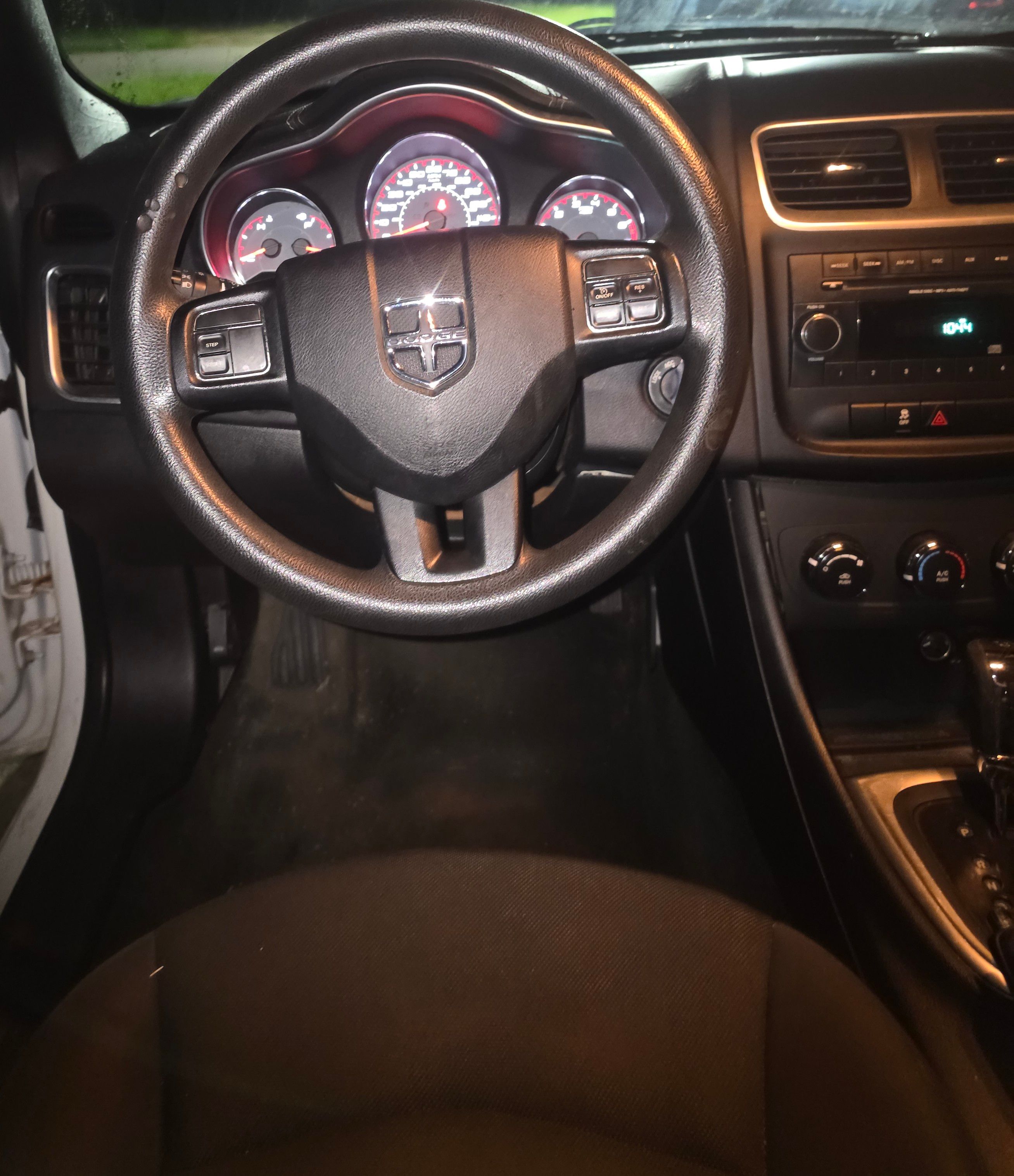 Used 2012 Dodge Avenger SE FWD image 22