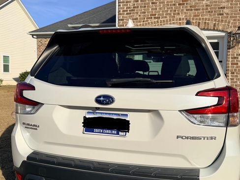 Used 2020 Subaru Forester Limited image 5