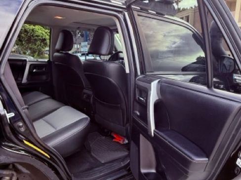 Used 2015 Toyota 4Runner SR5 Premium image 26