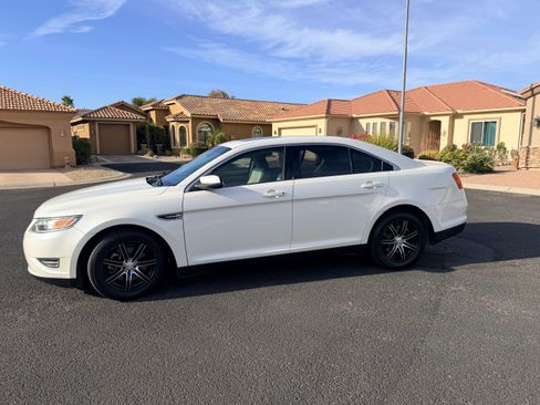 Used 2011 Ford Taurus SEL w/ 202A Rapid Spec Order Code image 4