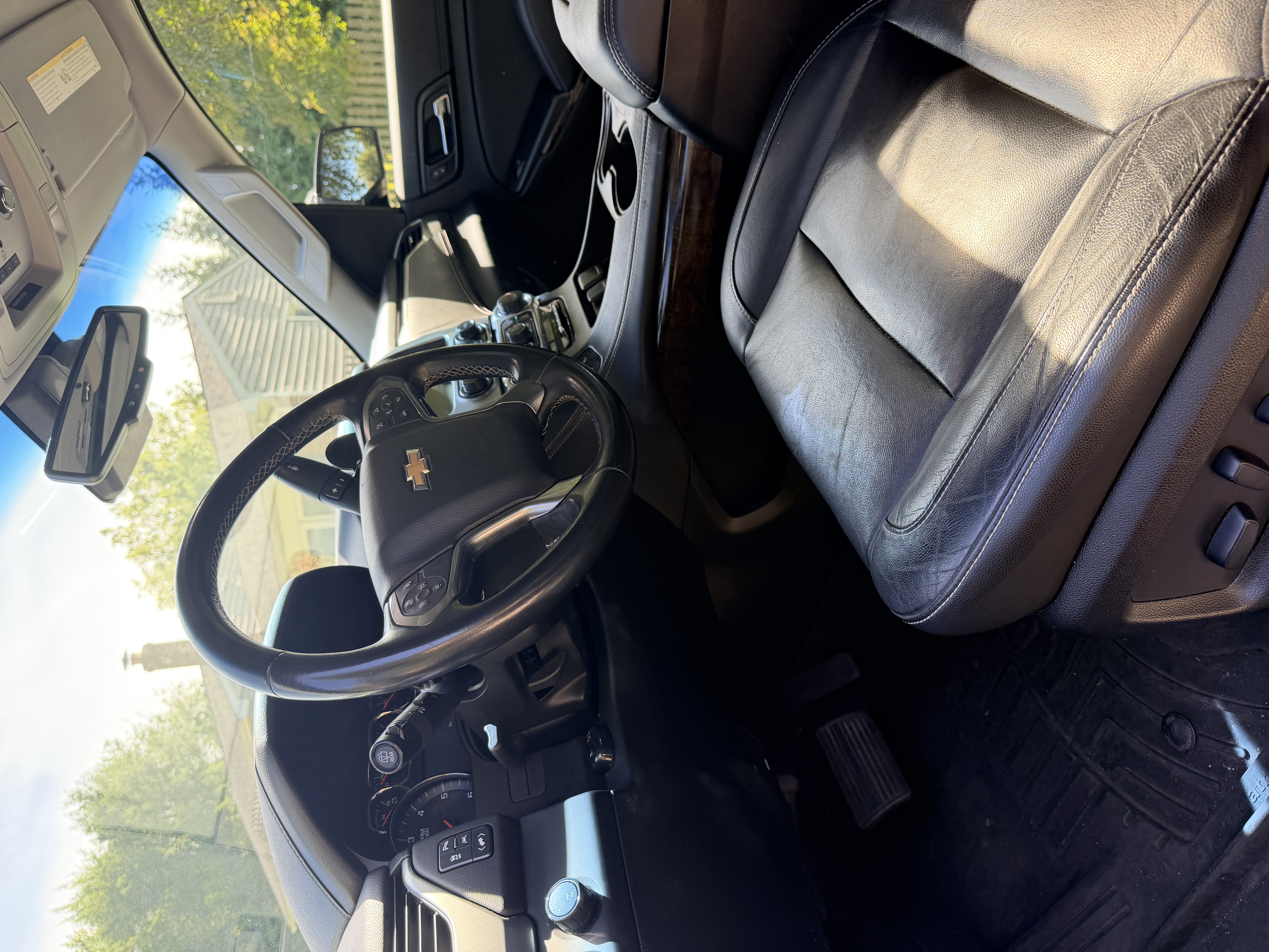 Used 2019 Chevrolet Tahoe LT AWD/4WD image 17