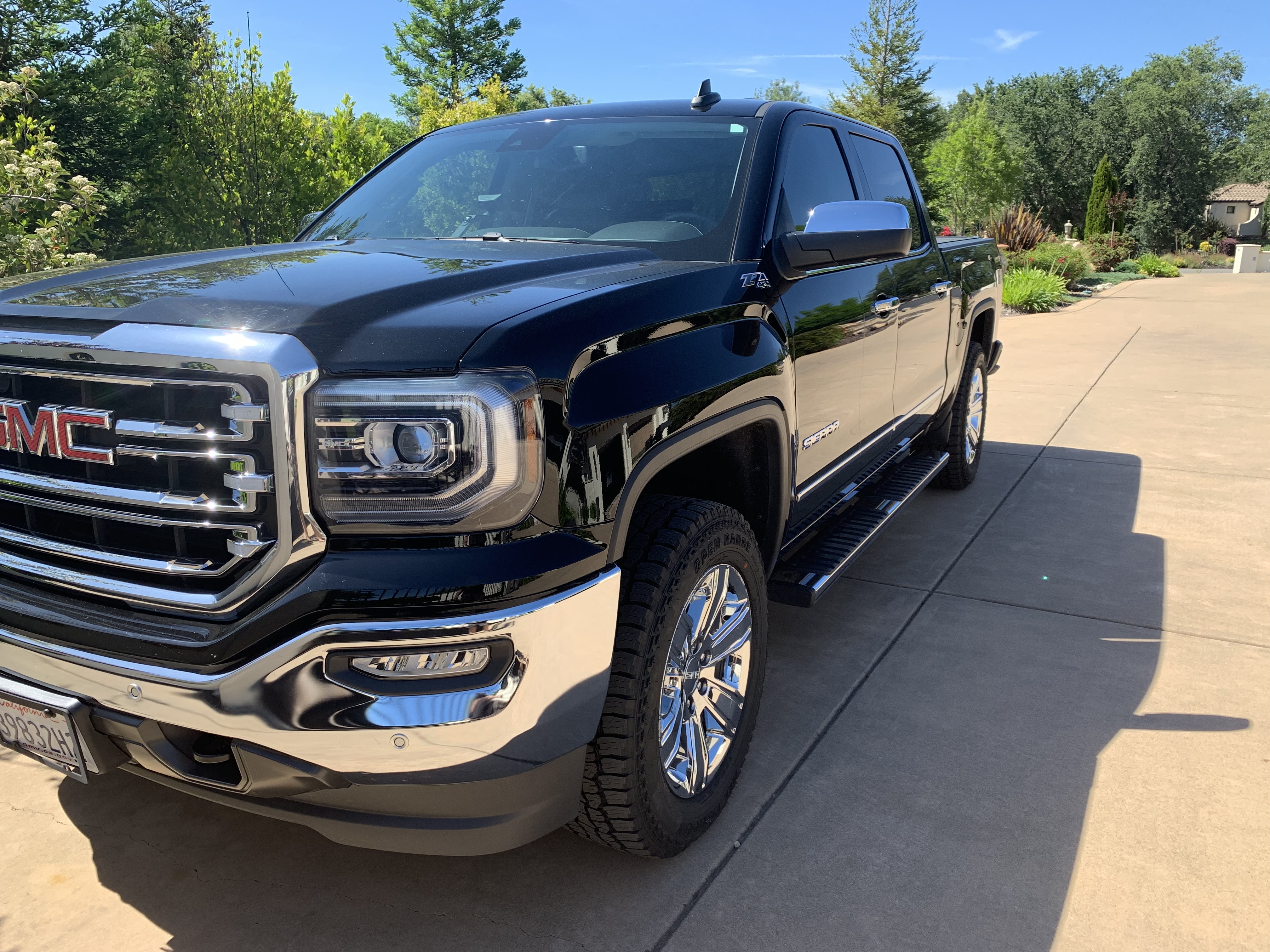 Used 2017 GMC Sierra 1500 SLT AWD/4WD image 5