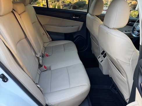 Used 2019 Subaru Outback 2.5i Limited image 8