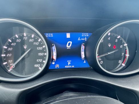 Used 2020 Maserati Levante S GranSport AWD/4WD image 11