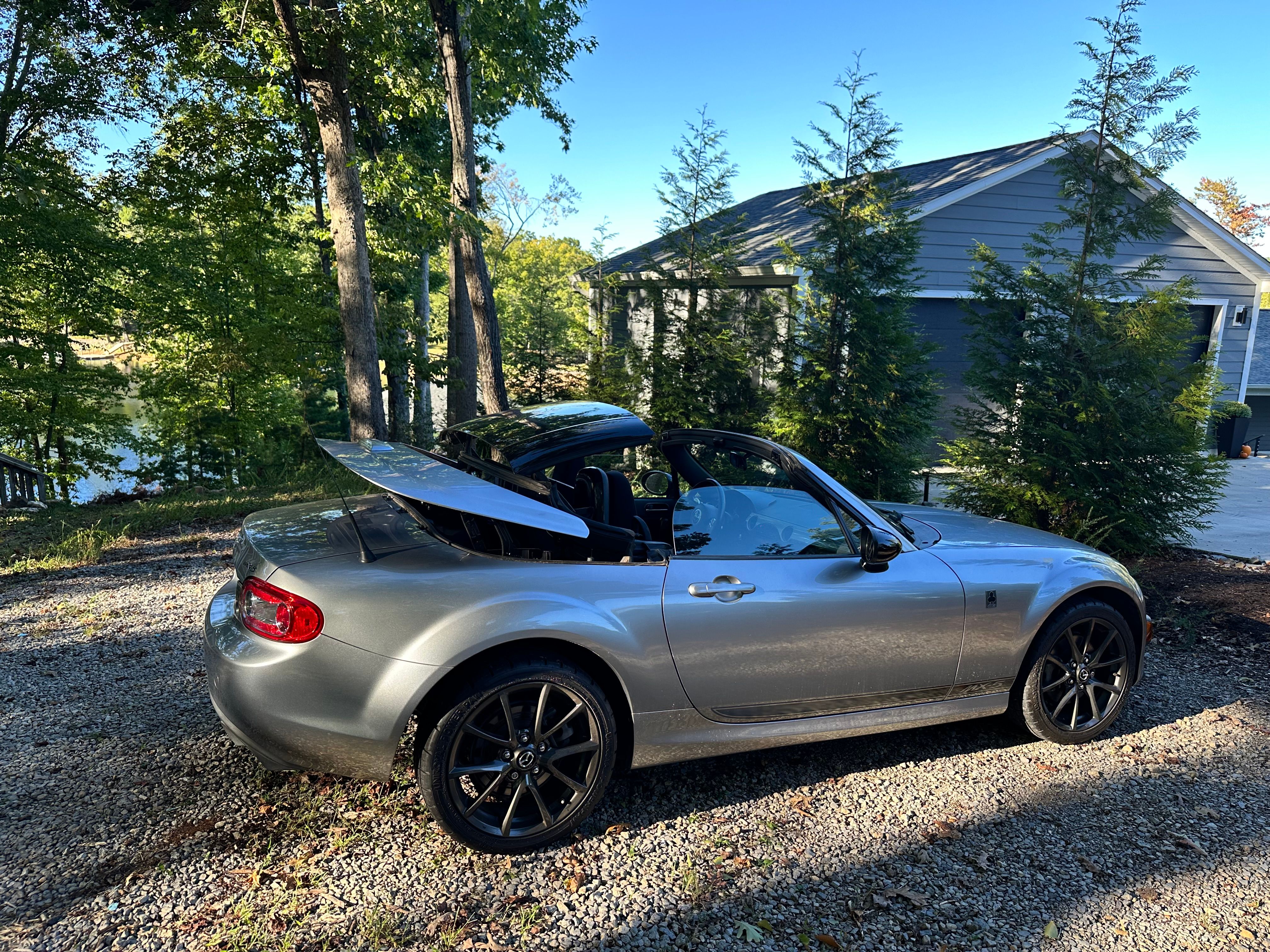Used 2015 MAZDA MX-5 Miata Club RWD image 27