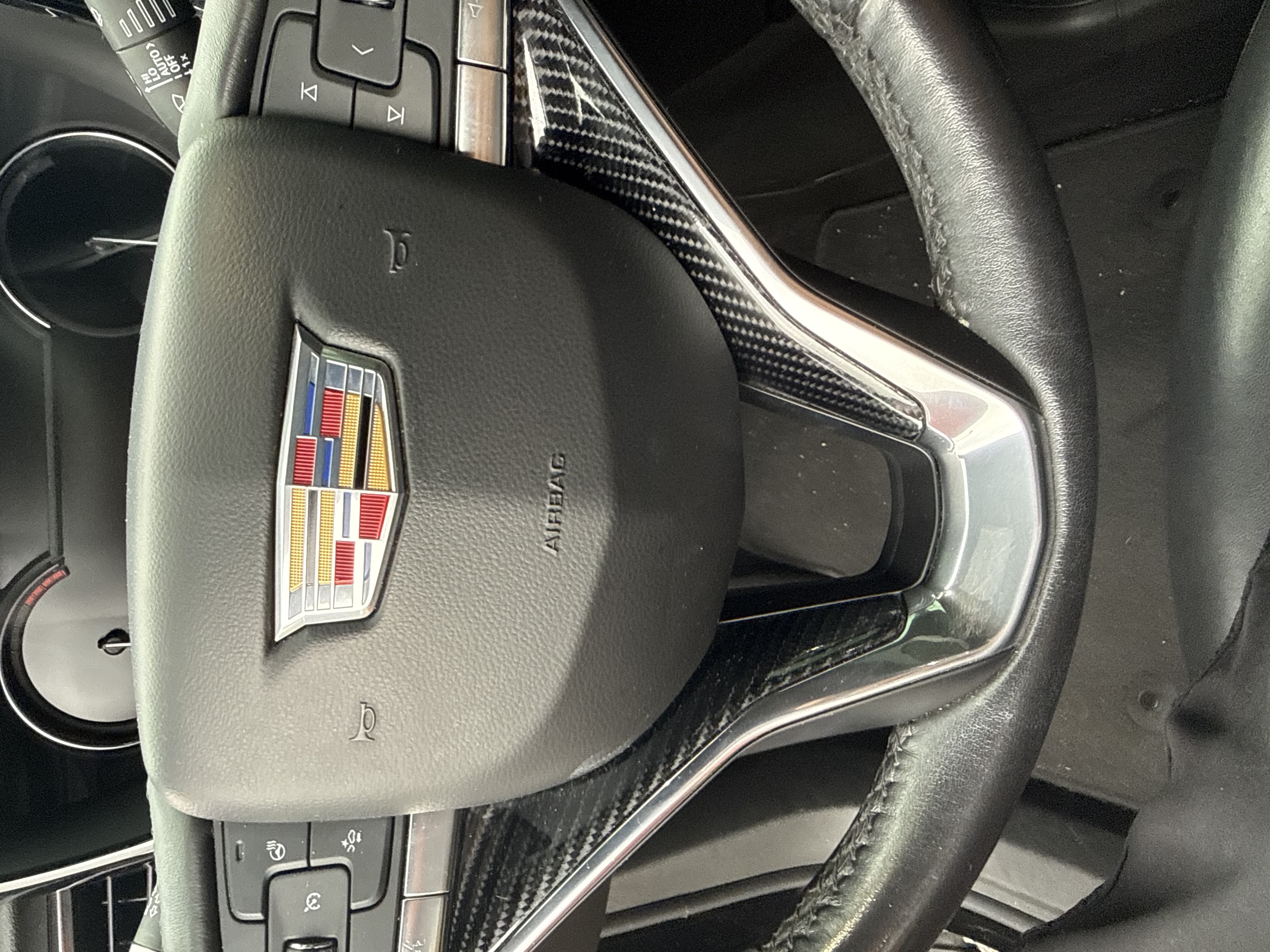Used 2023 Cadillac XT6 Premium Luxury FWD image 8