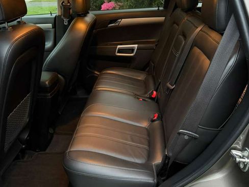 Used 2012 Chevrolet Captiva Sport LT w/ Convenience Package FWD image 2