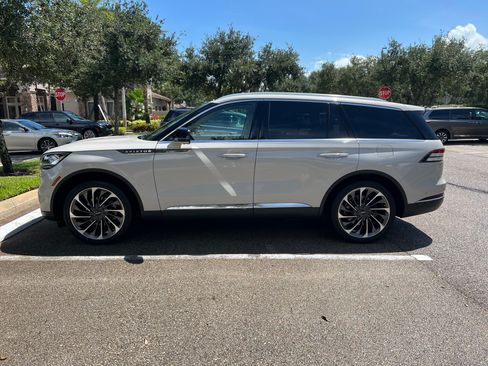 Used 2021 Lincoln Aviator Reserve w/ Equipment Group 201A AWD/4WD image 4