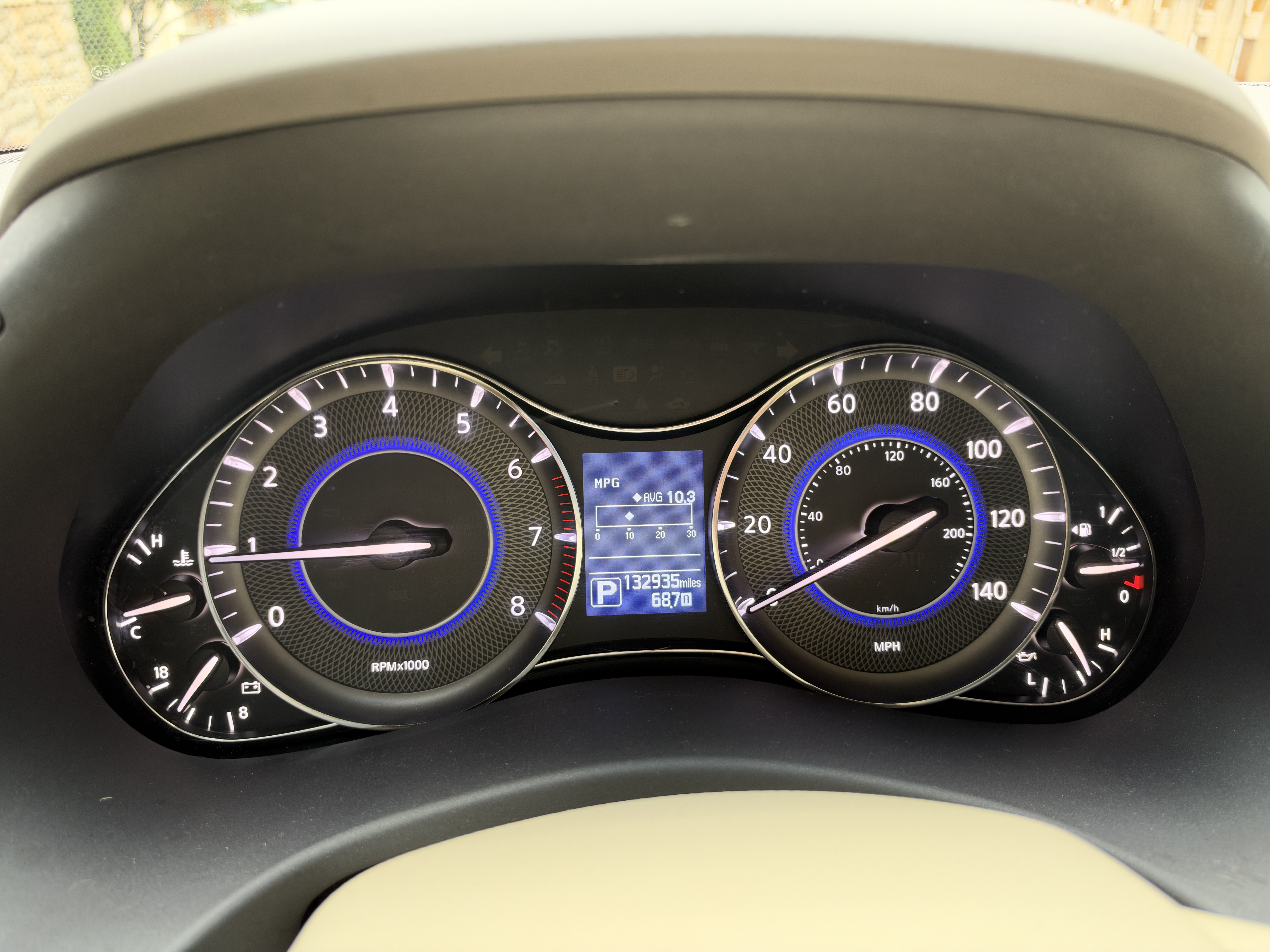 Used 2014 INFINITI QX80 2WD w/ Deluxe Touring Package image 12