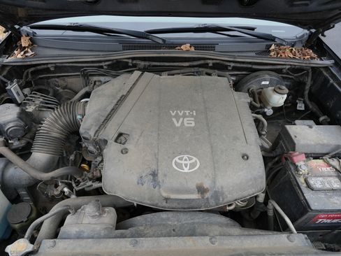 Used 2012 Toyota Tacoma 4x4 Double Cab w/ SR5 Pkg image 31