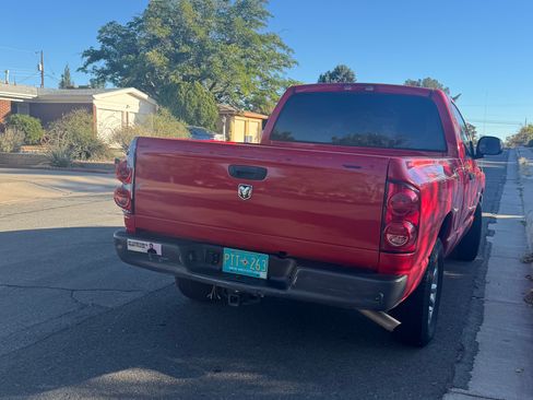 Used 2008 Dodge Ram 1500 Truck ST image 2
