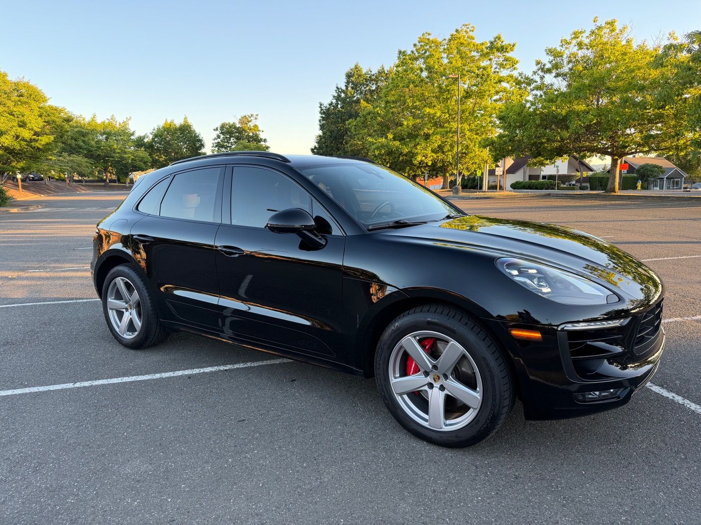 Used 2018 Porsche Macan GTS AWD/4WD image 12