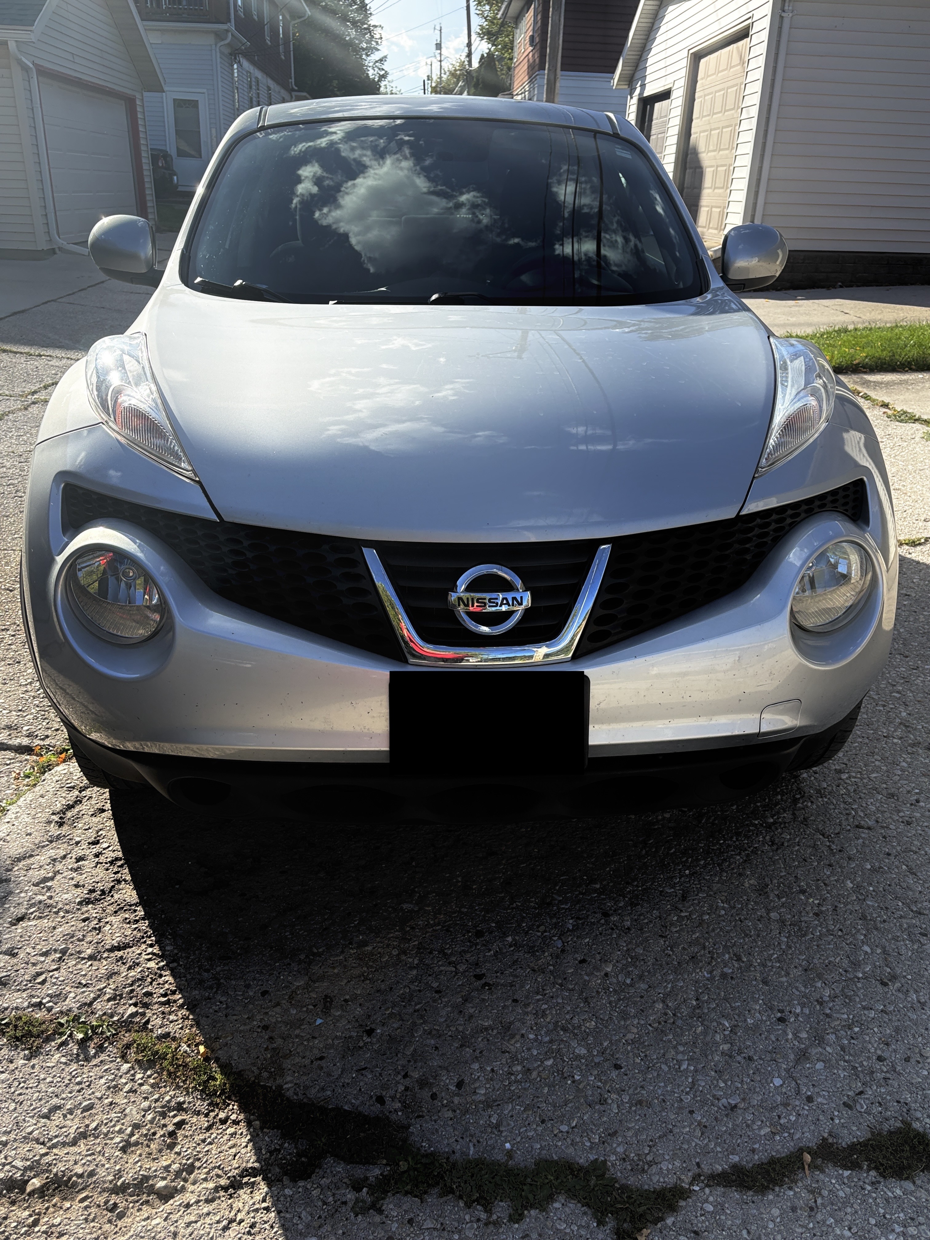 Used 2014 Nissan Juke SV w/ Navigation Package AWD/4WD image 2