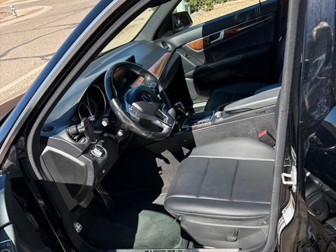 Used 2014 Mercedes-Benz C 250 Sedan image 19