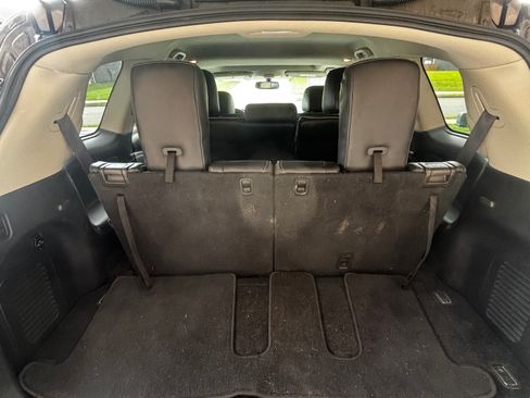 Used 2017 INFINITI QX60 Luxe w/ Premium Package AWD/4WD image 11