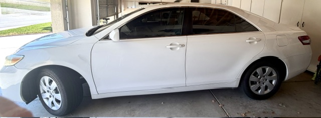 Used 2010 Toyota Camry LE FWD image 8