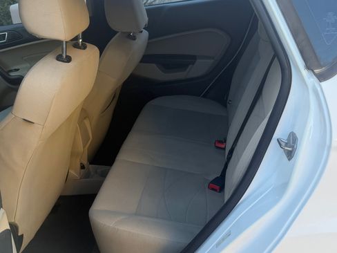 Used 2014 Ford Fiesta SE w/ SE Fuel Economy Package image 8