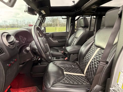 Used 2017 Jeep Wrangler Unlimited Sport w/ Quick Order Package 24S image 4