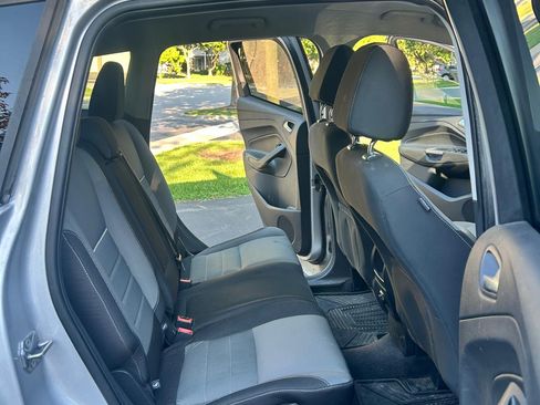 Used 2013 Ford Escape SE w/ Class II Trailer Tow Pkg FWD image 12