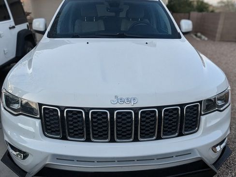 Used 2017 Jeep Grand Cherokee Laredo w/ Quick Order Package 2BE image 14