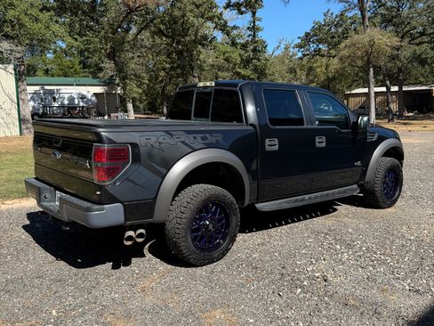 Used 2013 Ford F150 Raptor w/ Luxury Equipment Group image 4