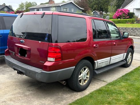 Used 2004 Ford Expedition XLT AWD/4WD image 10