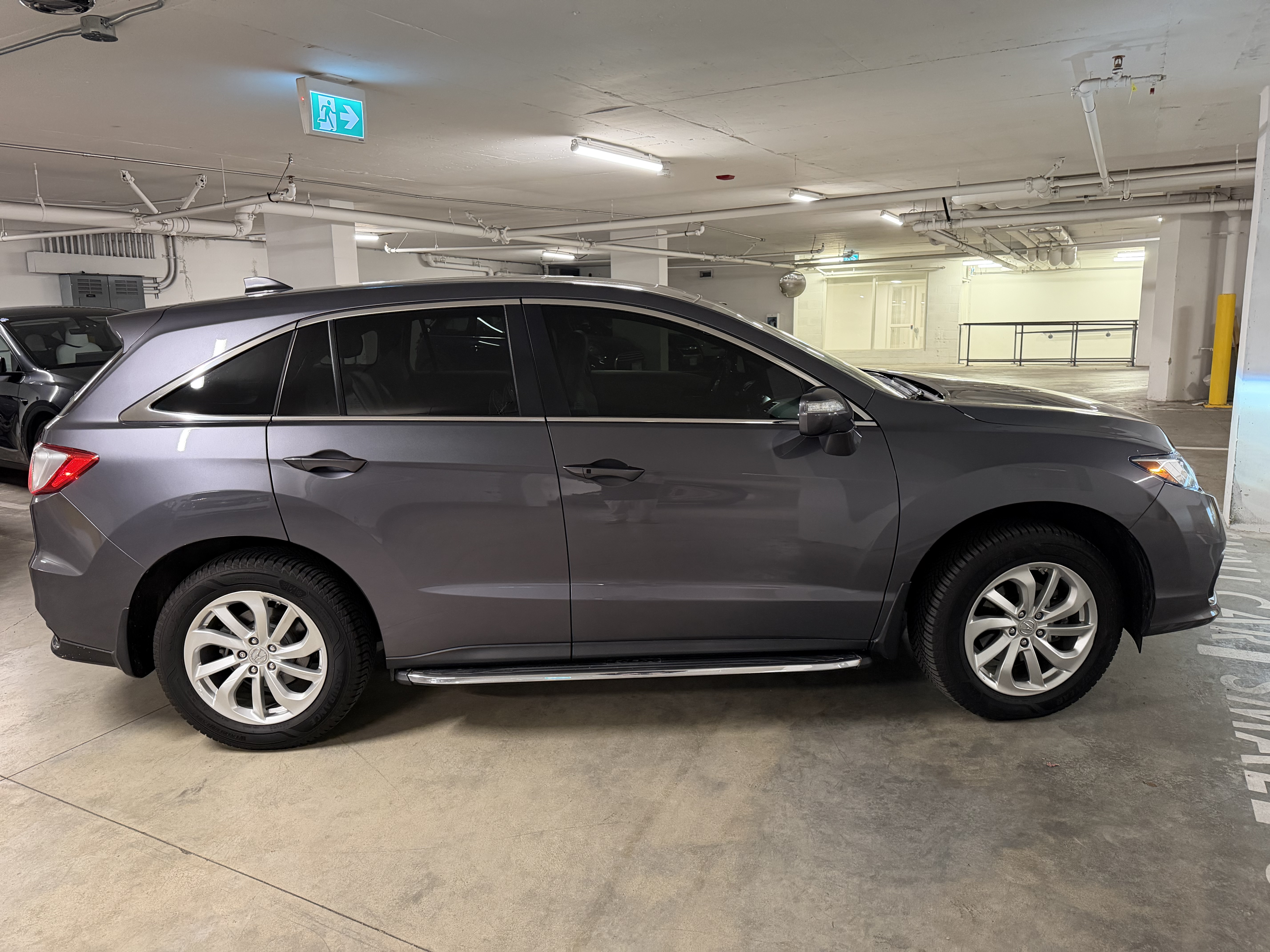 Used 2017 Acura RDX w/ Technology Package AWD/4WD image 18