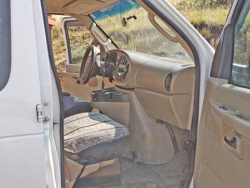 Used 2008 Ford E-350 and Econoline 350 XLT image 9