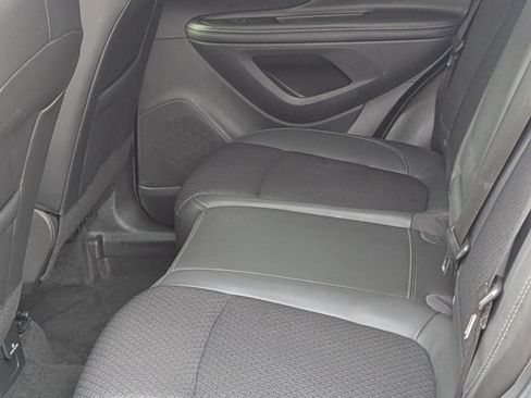 Used 2022 Buick Encore Preferred w/ Safety Package II image 11