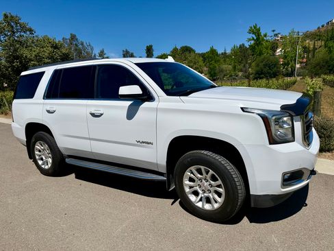 Used 2016 GMC Yukon SLT image 8