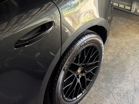 Used 2021 Porsche Macan GTS image 2