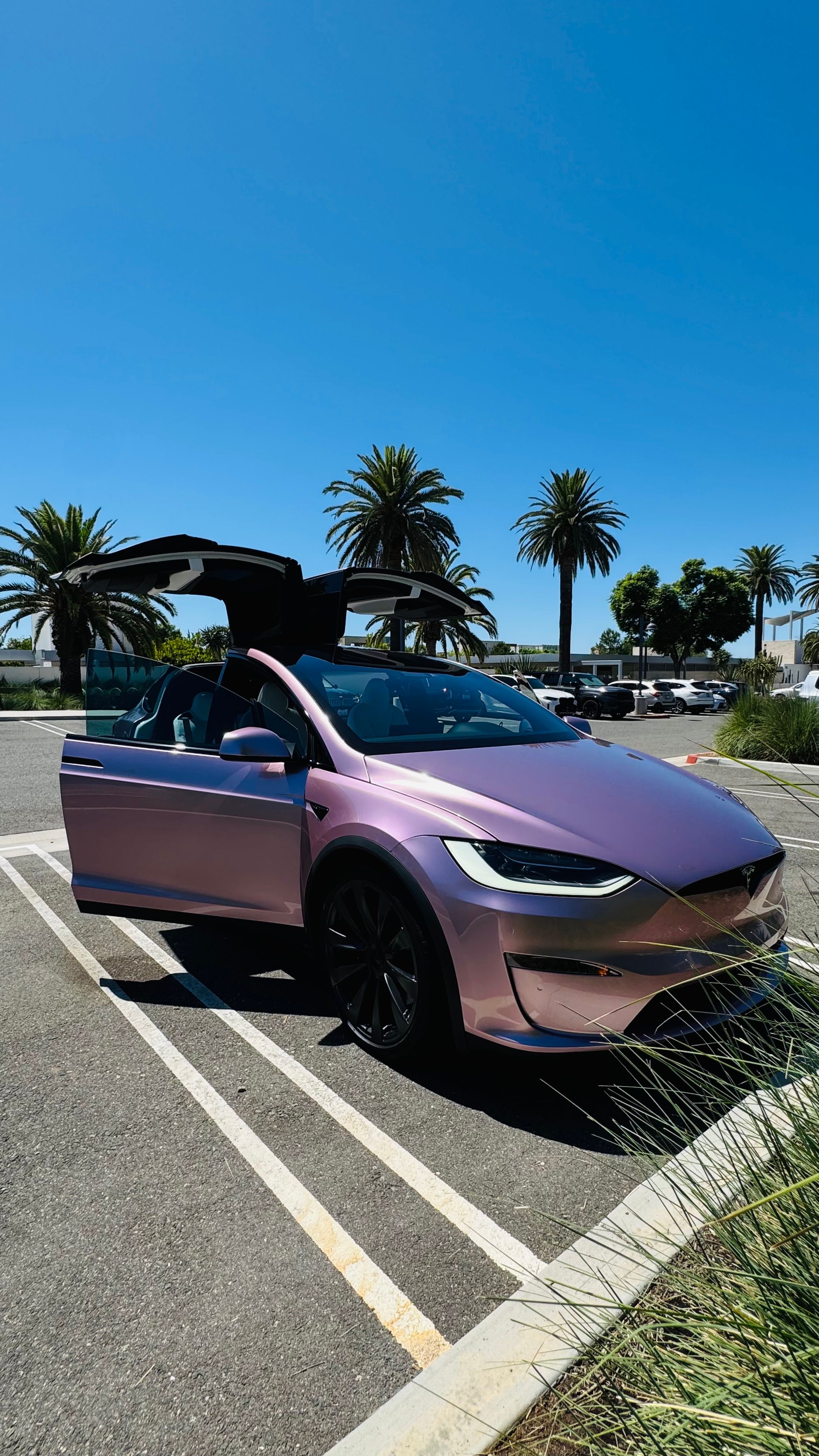 Used 2023 Tesla Model X AWD/4WD image 4