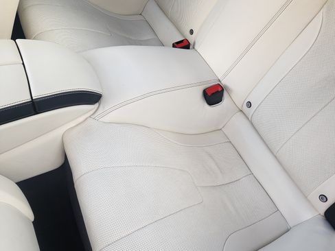 Used 2013 BMW M6 Convertible image 18