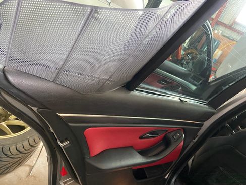 Used 2002 BMW M5 image 2