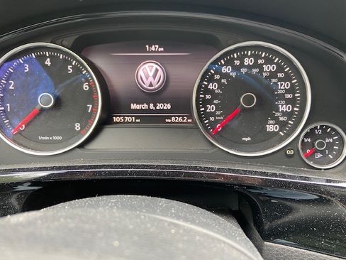 Used 2017 Volkswagen Touareg Wolfsburg Edition image 8