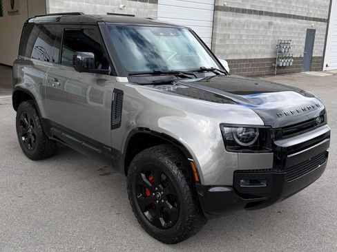 Used 2022 Land Rover Defender 90 X image 5