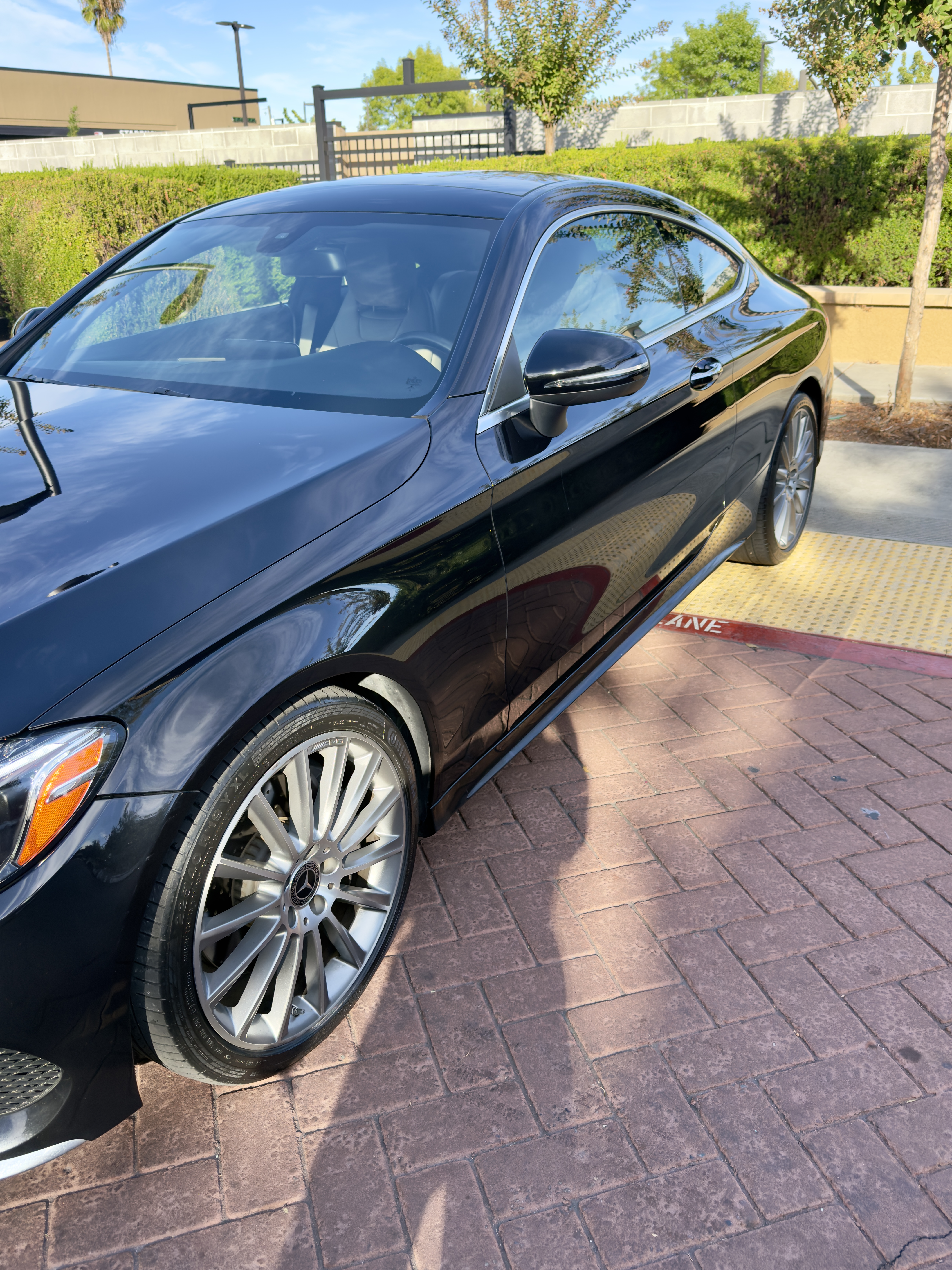 Used 2017 Mercedes-Benz C 300 Coupe image 4