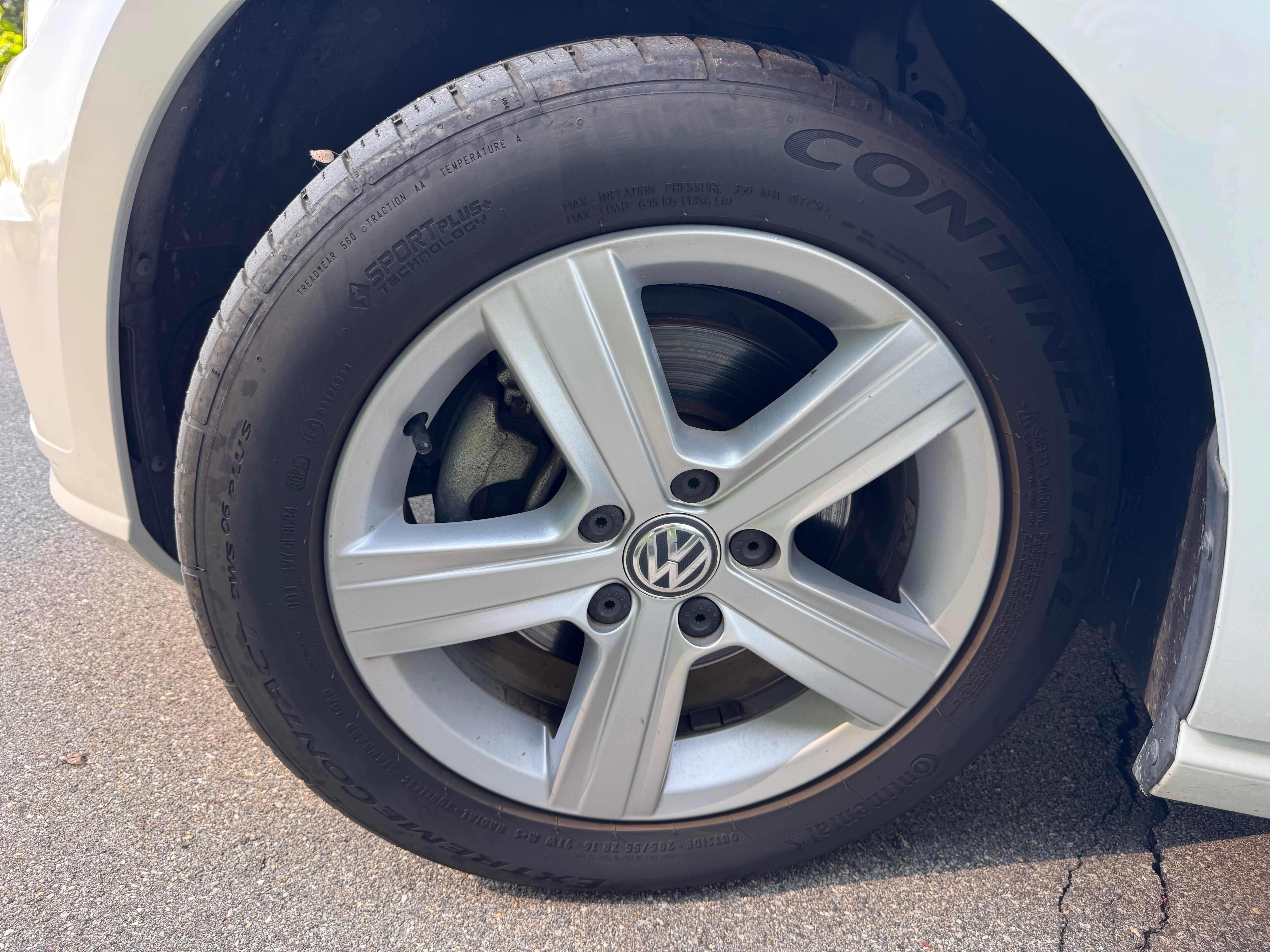 Used 2018 Volkswagen Golf SE FWD image 8