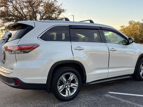 Used 2015 Toyota Highlander Limited image 8