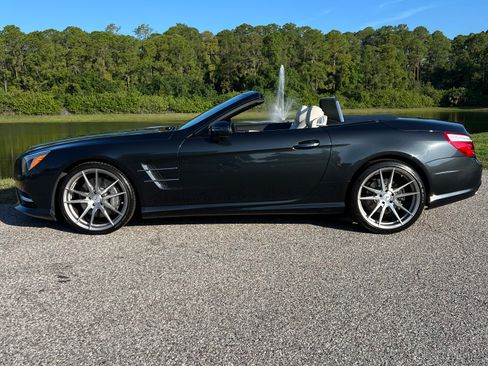 Used 2015 Mercedes-Benz SL 400 image 2