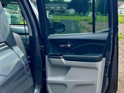 Used 2023 Honda Ridgeline RTL-E image 18