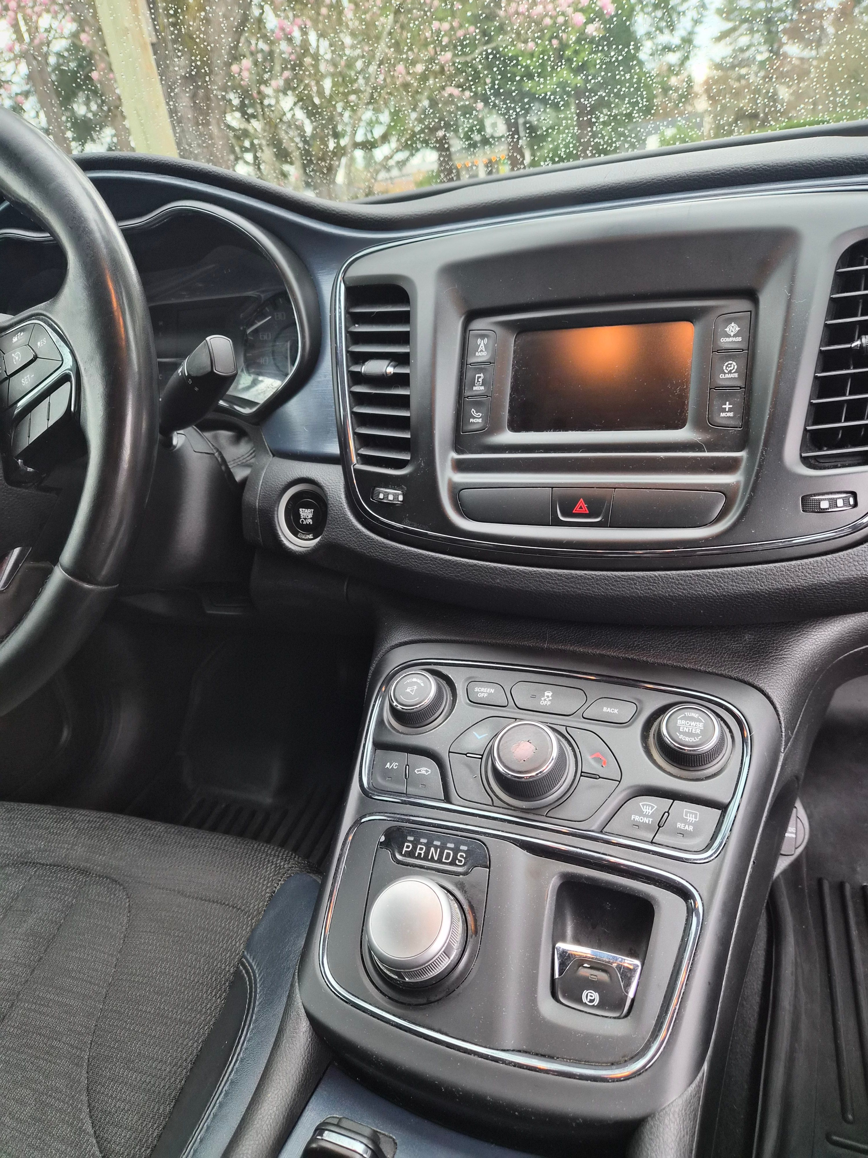 Used 2015 Chrysler 200 S FWD image 22