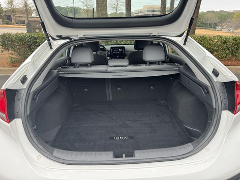 Used 2021 Hyundai Ioniq SE image 10