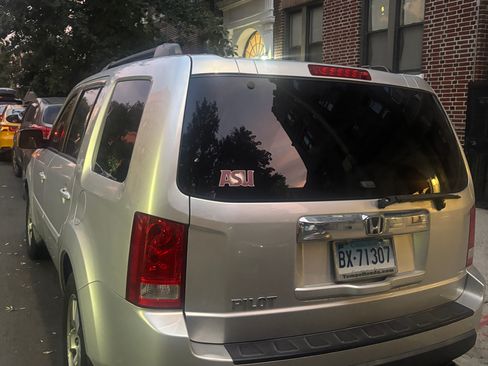 Used 2009 Honda Pilot EX image 2